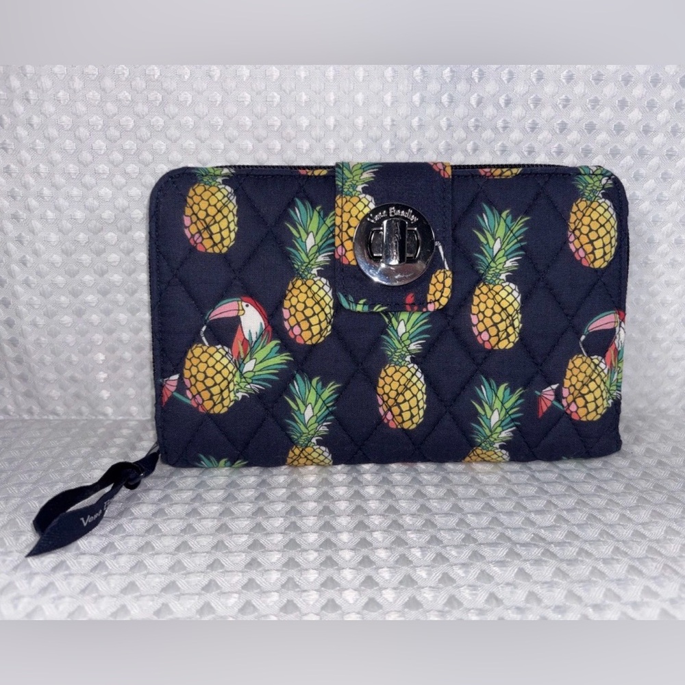 Vera Bradley Turnlock Wallet Pineapple Toucan Party